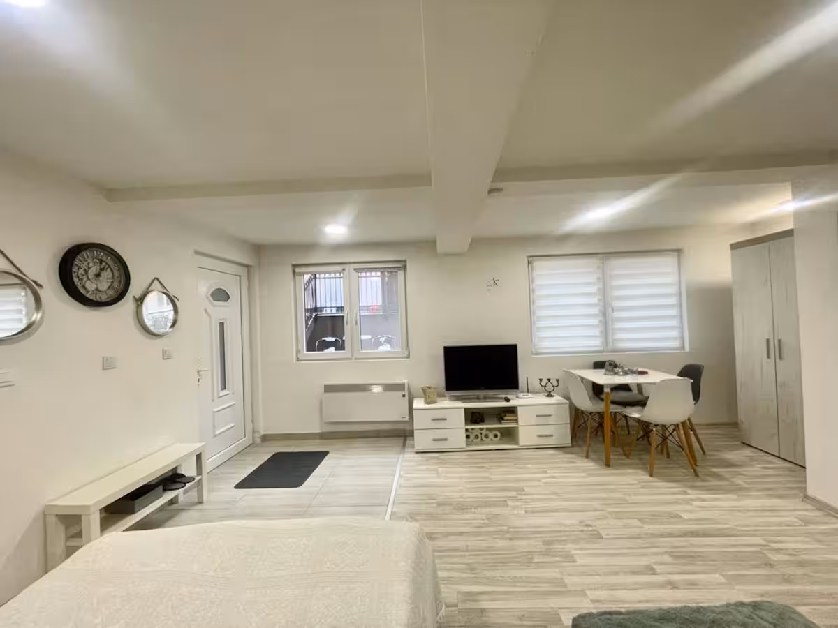 Moderni studio — fotografija 6