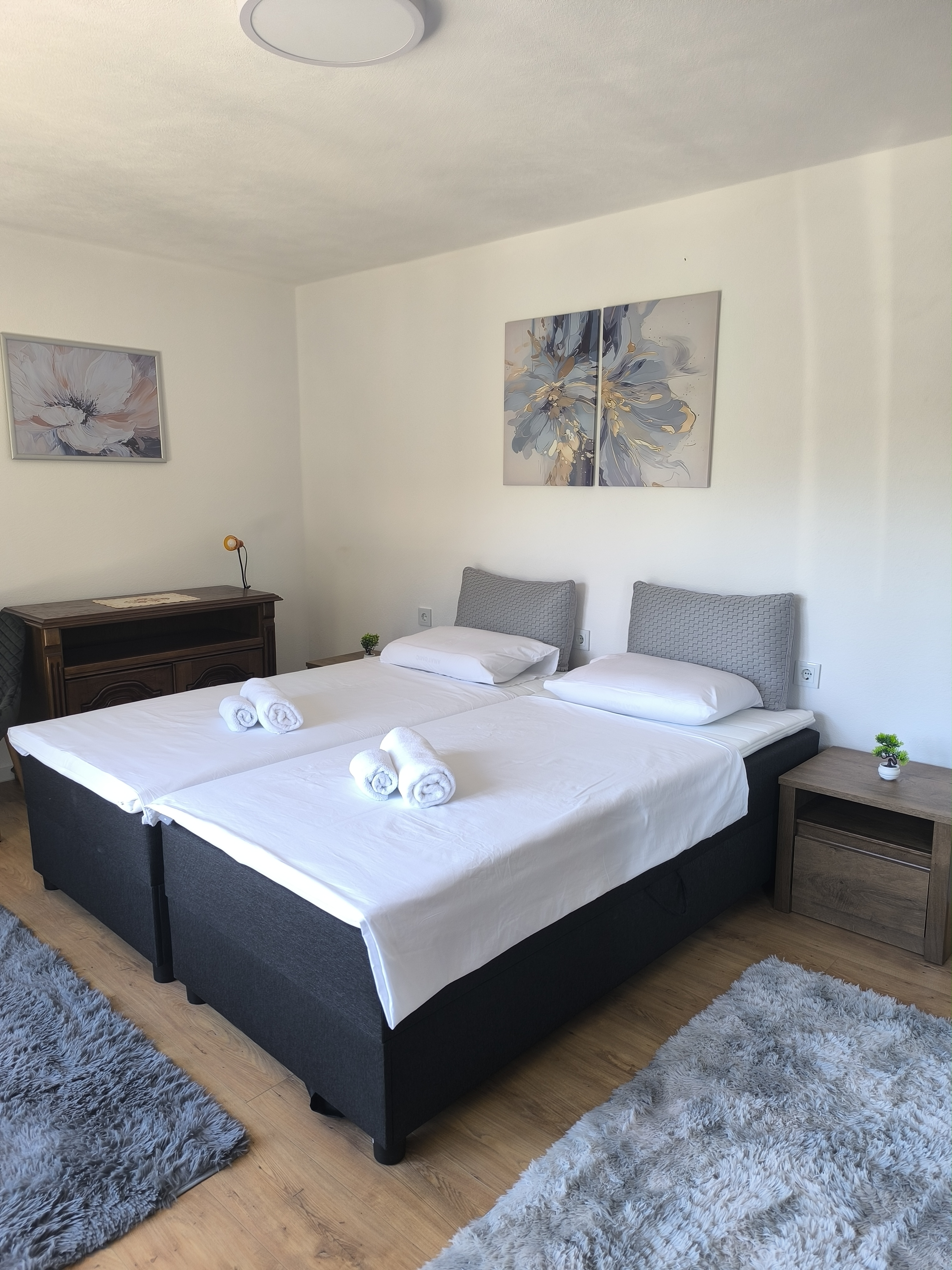 Modern Duplex Home — fotografija 14